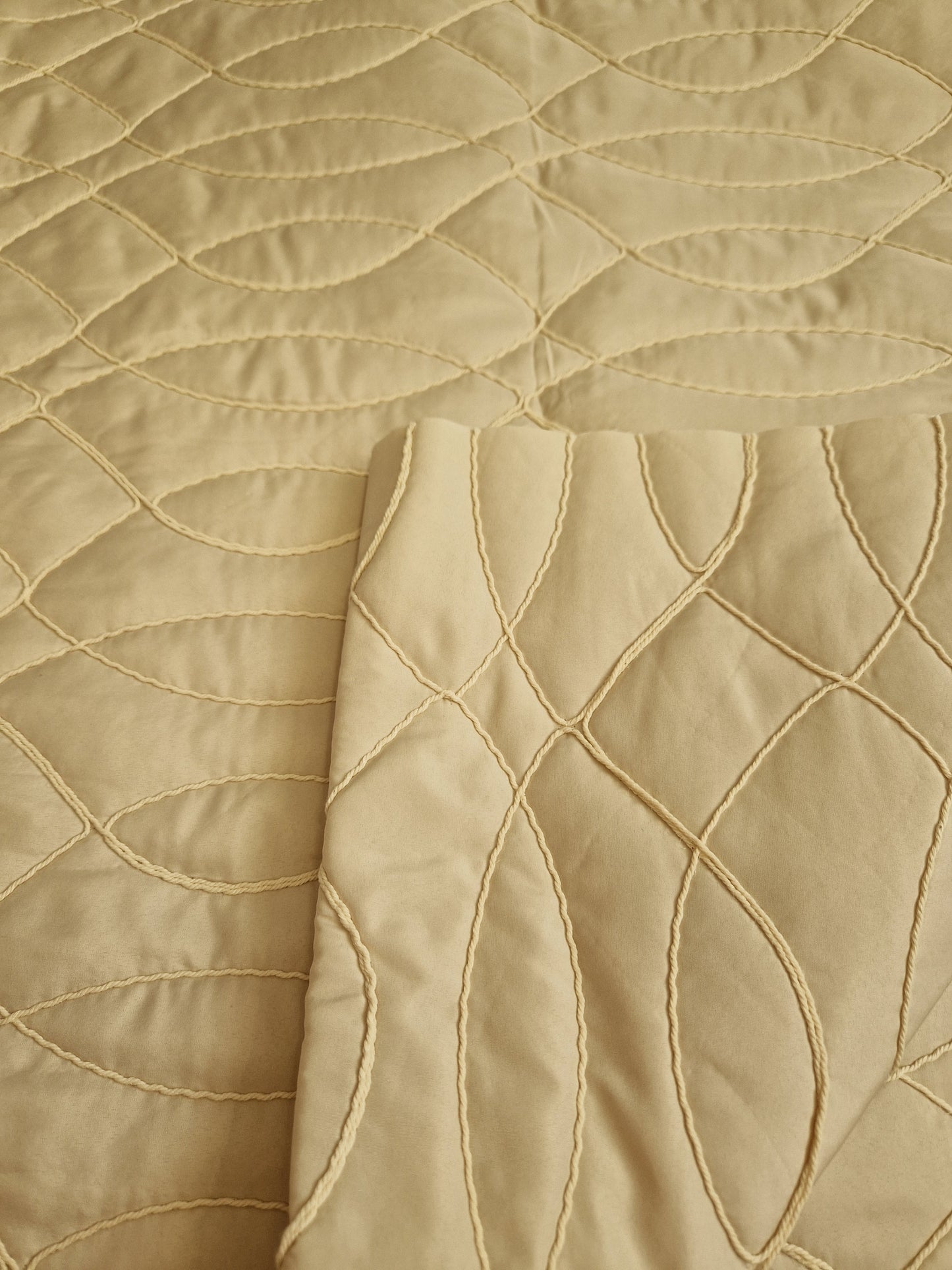 Bundica Beige Royalty